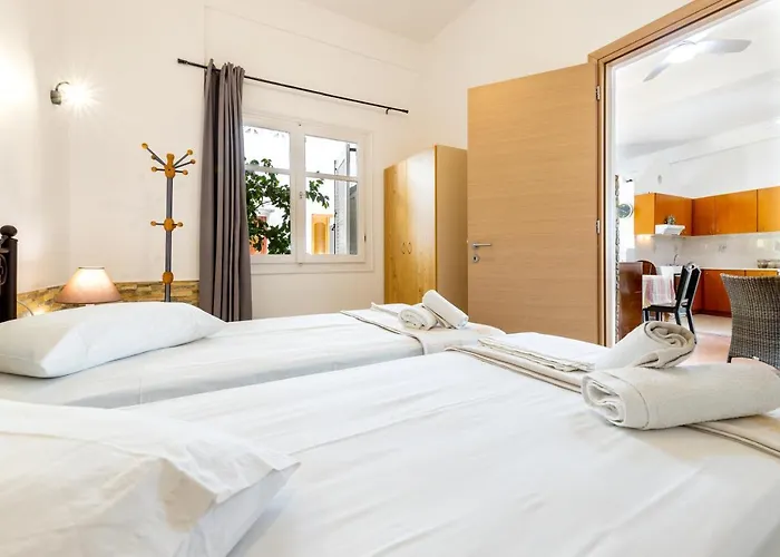 Town House For 6-16 With Ac