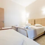 Town House For 6-16 With Ac * Páros