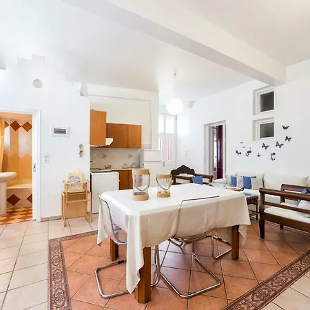 Holiday home Town House For 6-16 With Ac Parikia (Paros)