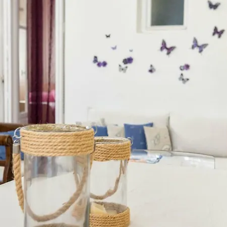 Town House For 6-16 With Ac Holiday home